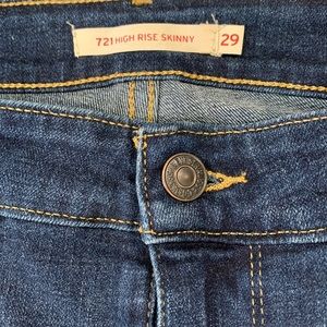Levi’s 721 High Rise Skinny jeans Size 29 x 30